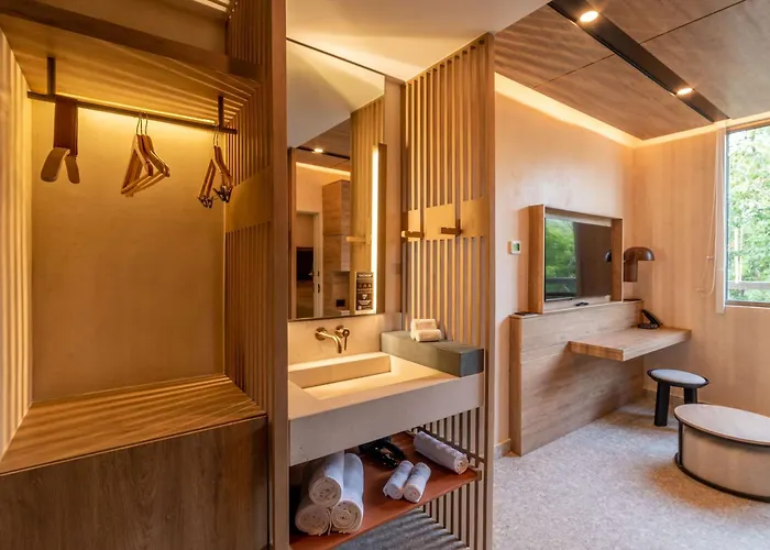Motto By Hilton 4*