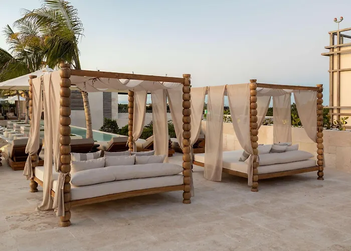 Motto By Hilton 4*