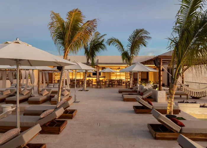 Motto By Hilton Hotel 4*