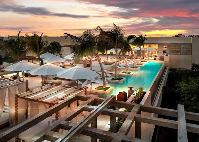 Motto By Hilton 4*